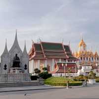 สักการะ🙏พระพุทธรูปสำคัญที่วัดราชนัดดา