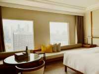 Conrad Centennial Singapore: Luxury in the Heart of Marina Bay