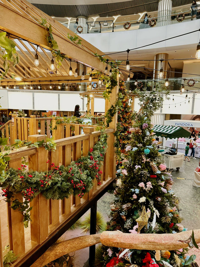A Whimsical Christmas at 1 Utama! 🎄✨