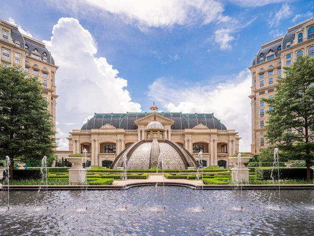 Experience Opulence at Grand Lisboa Palace