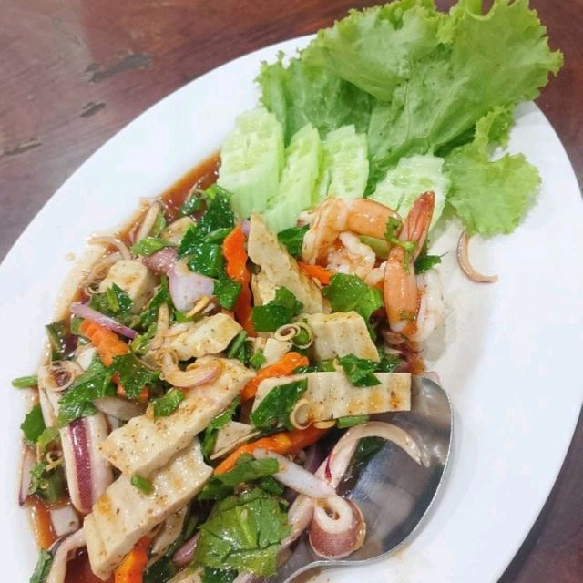 จิ้งนำ ขาหมู