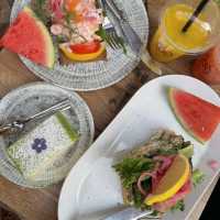 A pleasant place for family lunch