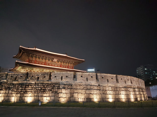 Korea 🇰🇷: Explore Vibrant Seoul & Scenic Busan!