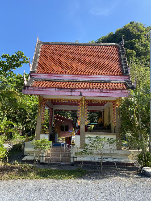 วัดภูเขาทอง จ.พัทลุง 