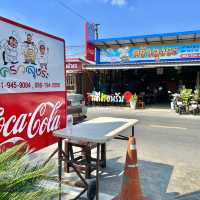 ครัวลุงระ ร้านอาหารทะเลติดหาดแสงจันทร์ ระยอง