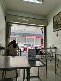 ร้านตามสั่งอร่อยโคราช  “ซ้อเรือง” มีดีที่หมูกรอบ🐷