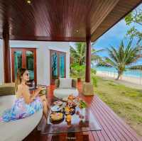 วิลล่า สไตล์ Tropical ริมทะเล ขนอม