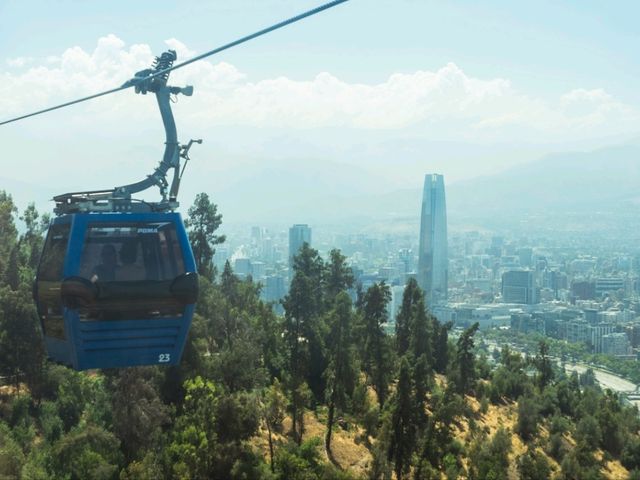 Santiago in a Day: Gondolas, Ice Cream & Market Treasures