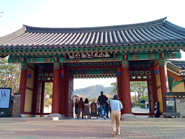 “Cherry Blossoms and Tradition at Namsangol Hanok Village”