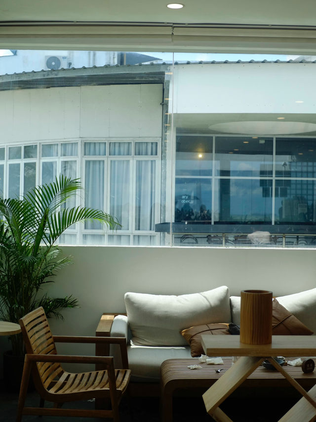 Seaside Bliss: A Hidden Café Gem on Johor's Western Coast