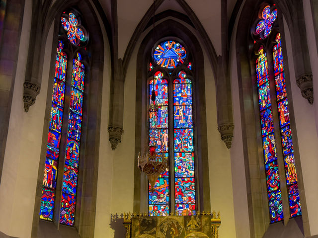 【静かな時間を過ごせる場所】ファドゥーツ大聖堂（Vaduz Cathedral）⛪🕊️