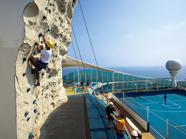 🚢 Voyager of the Seas Review: Sailing the High Seas from Miramar, Florida! 🌊z