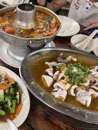 Khun Thai: An authentic seafood feast!🦞