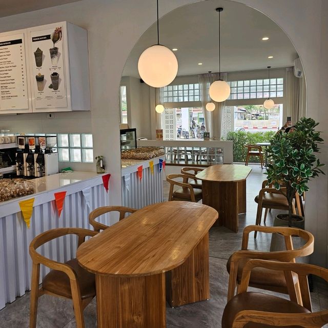 🍁ROASTNIYOM | กาแฟรสนิยม ที่ยอดนิยมของเชียงใหม่🔆