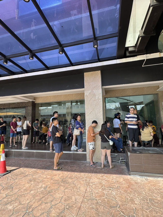 Queue worthy bites 