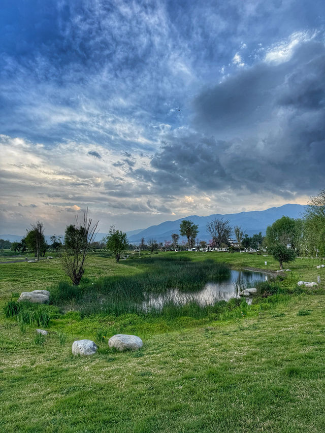 Tranquil Waters & Soft Light: A Spring Escape to Longkan Wharf