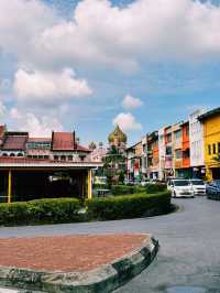 Time Travel on Foot – A Heritage Stroll Through Kuching Old Town!