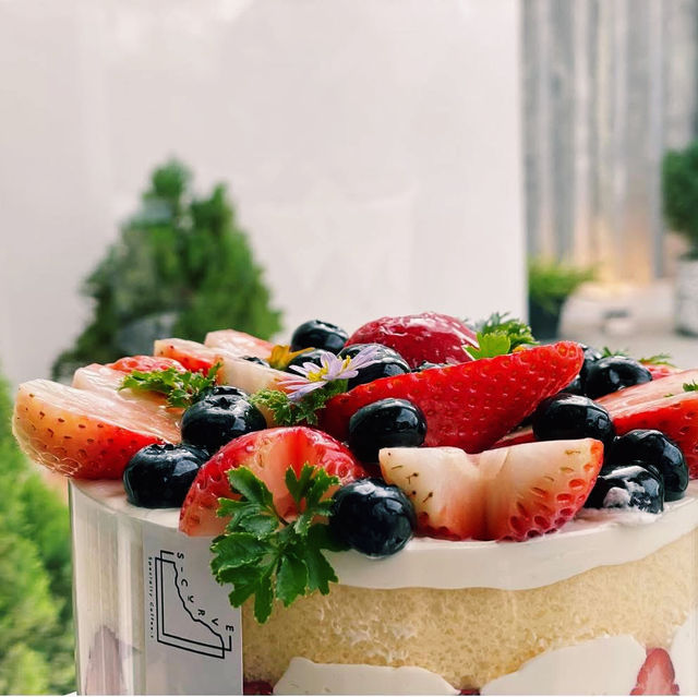 S-Curve Specialty Coffee : คาเฟ่สไตล์มินิมอล