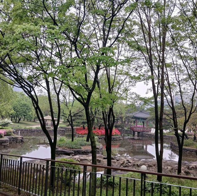 Yeouido Hangang Park (Seoul)