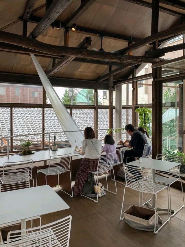 Hanaju Yanaka Cafe
