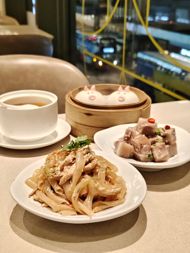 飲夜茶。去「飲茶Yum Cha」
