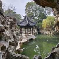 Lion Grove Garden: Rock Maze