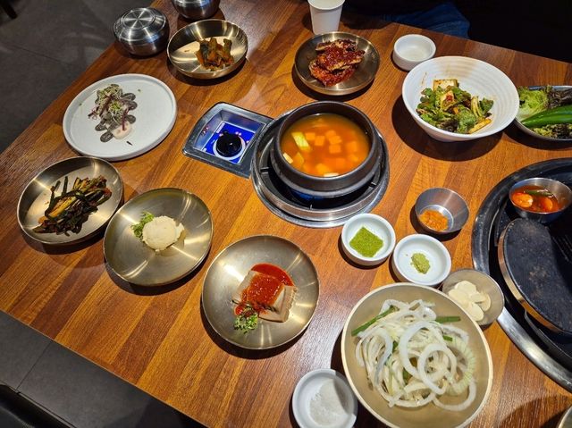 원주 기본찬 푸짐한 고깃집