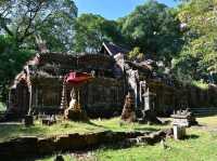 Laid-Back Vibes and Ancient Ruins Coolness