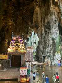 Batu Caves – Where Divine Stairs Meet Rainbow Vibes