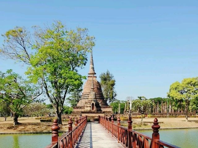 อุทยานประวัติศาสตร์สุโขทัย มรดกโลกที่ควรมา