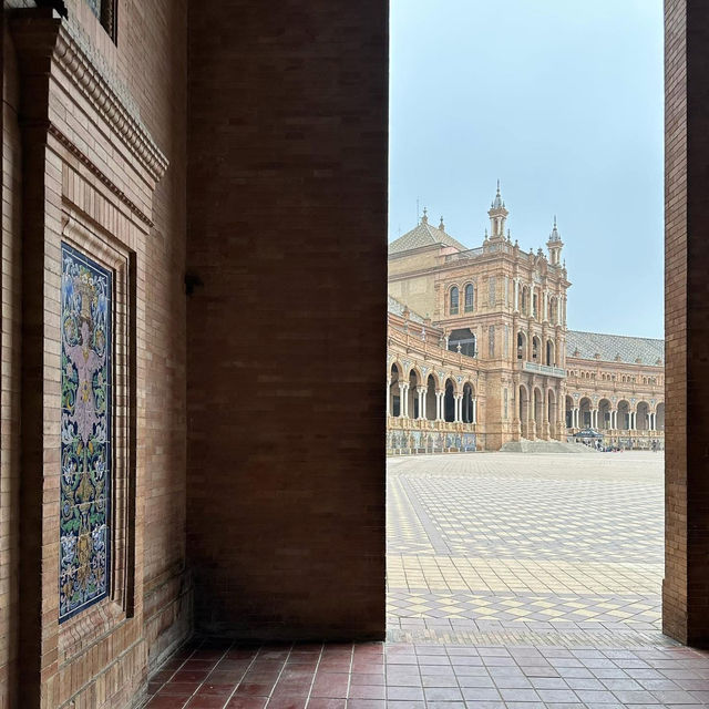 A Morning at Seville's Plaza de España: A Fairytale Come to Life
