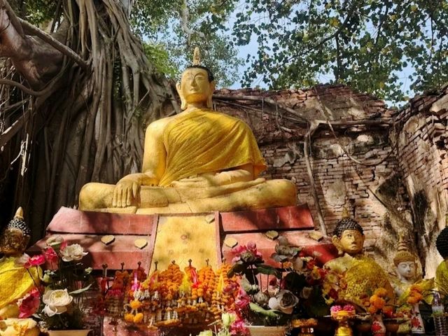 วัดไทร อินบุรี โบสถ์เก่าแก่ริมแม่น้ำเจ้าพระยา