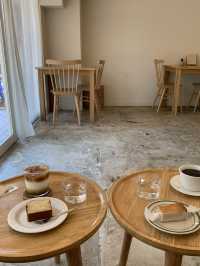 【大阪🇯🇵】あたたかな陽射しを感じられるカフェへ。