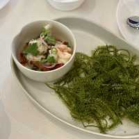 Mor Mu Dong Restaurant with fresh seafood 