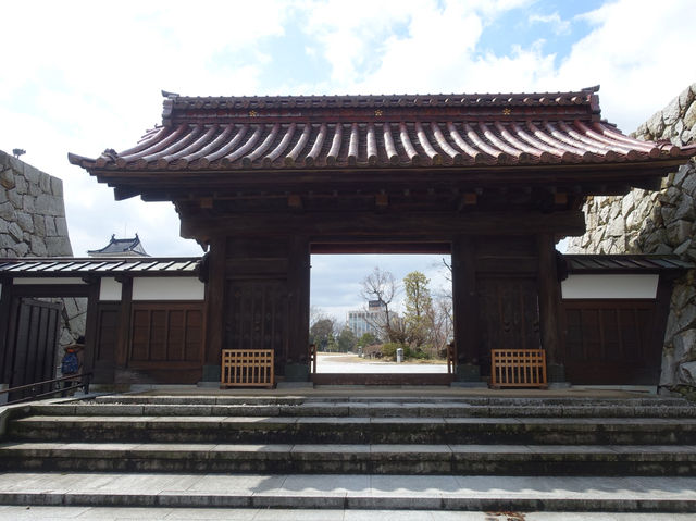 🏯 Toyama Castle – Quiet Beauty in the Heart of the City