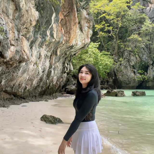 เกาะเหลาลาดิง🏝️ เกาะสวรรค์ของนักท่องเที่ยวทั่วโลก