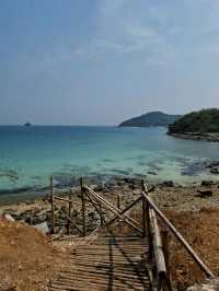 ทริปเกาะสีชังเดือนมีนาคม 2568ทะเลน้ำใสมาก
