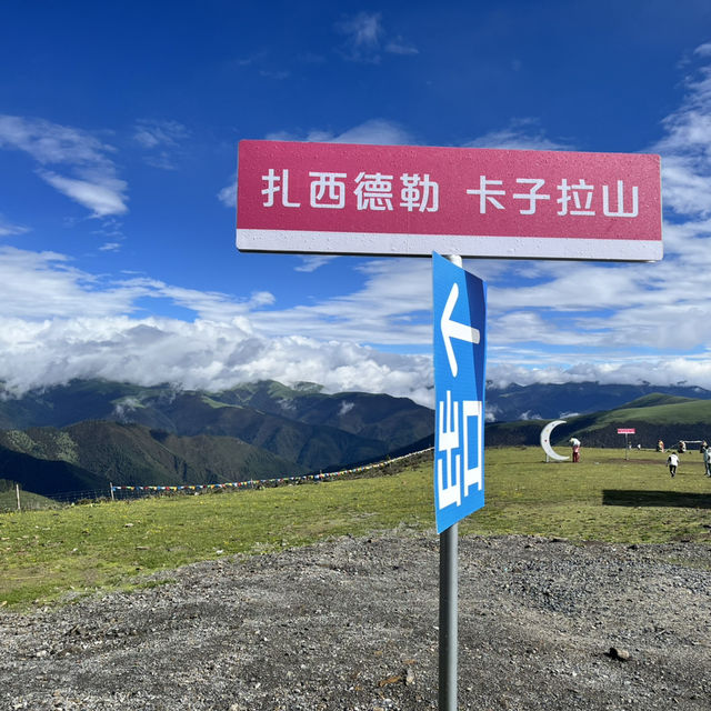 📍Kazila Mountain – A Dreamy Highland Pasture Above the Clouds