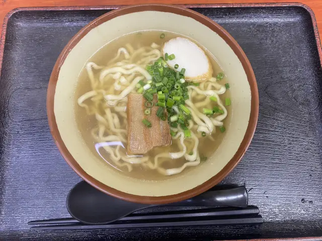 Traveling to Naha independently: where to go and stay.