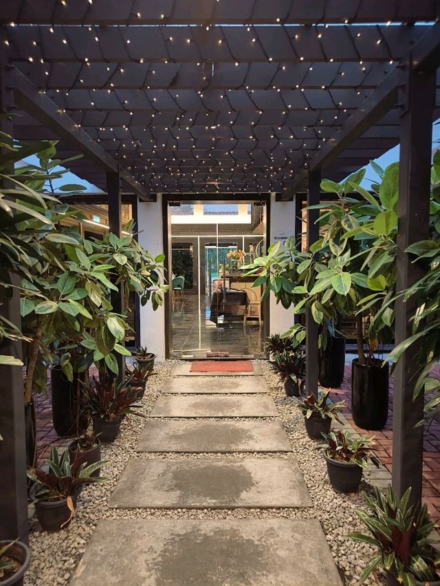 A Calm and Stylish Place for Dinner in KL