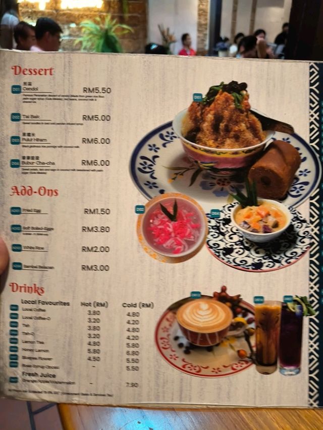 A Colourful and Charming Dessert Stop in Malacca
