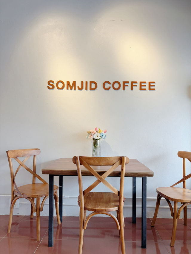 SOMJID คาเฟ่ที่พยัคฆภูมิพิสัย มหาสารคาม