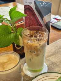La Trobe Coffee & Brunch