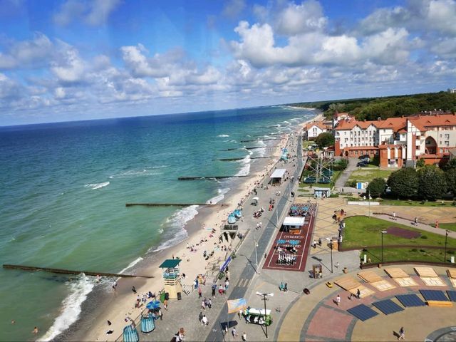 Waves, Wind & Weekend Feels on the Zelenogradsk Promenade