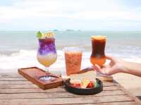 Holiday Specialty Coffee and Beach Bar 