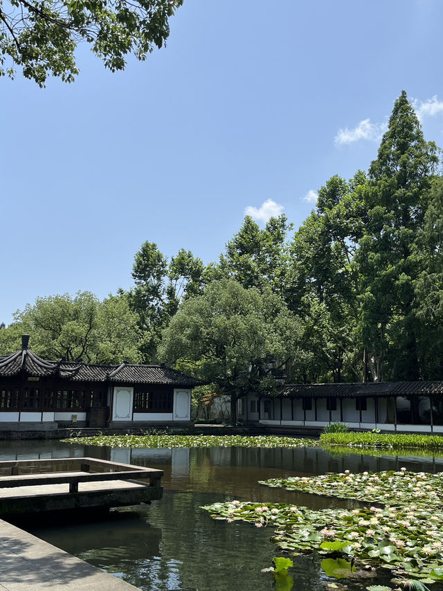 A Hidden Gem by the West Lake – Guozhuang Garden, Hangzhou 🌿
