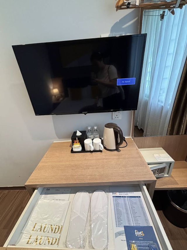 Fives Hotel Johor Bahru City Centre, Prime Location with Practical Comfort