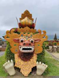 🌺 Ceremonial Reflections: A Walk Through Ulun Danu Beratan Park