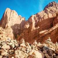 Tianshan Mysterious Grand Canyon: A Solo Adventure Like No Other! 🌄✨