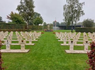 Maczek Memorial Breda